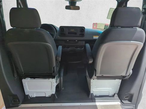 Used 2023 Mercedes-Benz Sprinter 2500 image 17