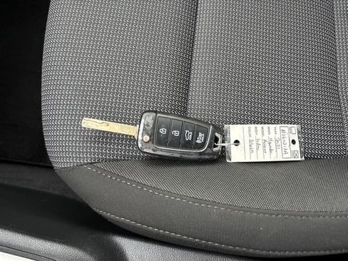 Used 2021 Hyundai Accent SEL image 17