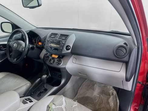 Used 2011 Toyota RAV4 Limited w/ Limited Extra Value Pkg image 29