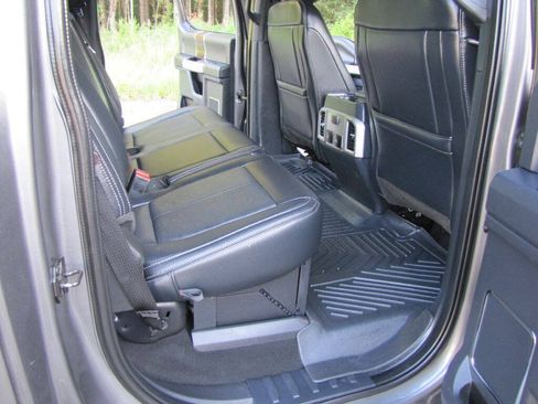 Used 2022 Ford F250 Lariat w/ Lariat Value Package AWD/4WD image 20