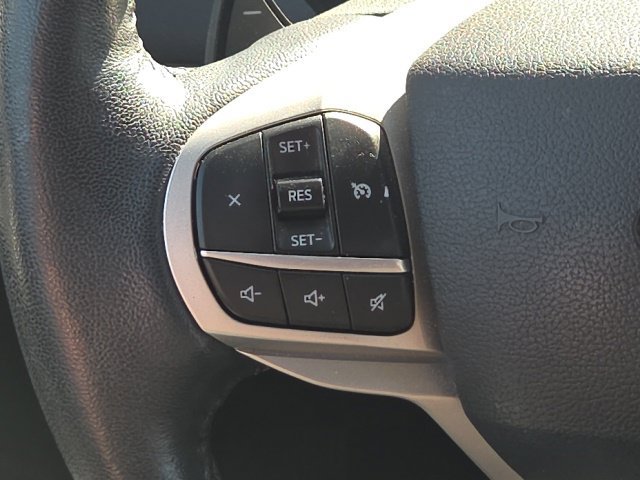 Used 2021 Ford Explorer XLT w/ Equipment Group 202A AWD/4WD image 39