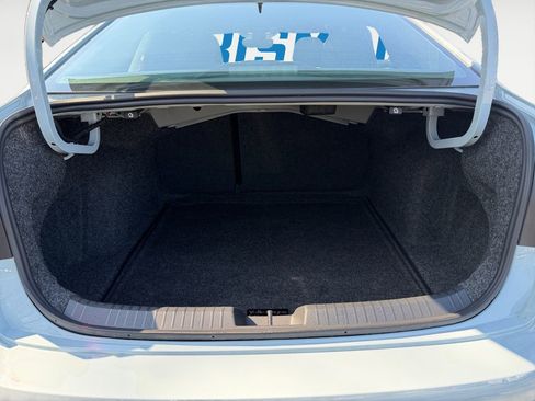 Used 2025 Volkswagen Jetta Sport image 19