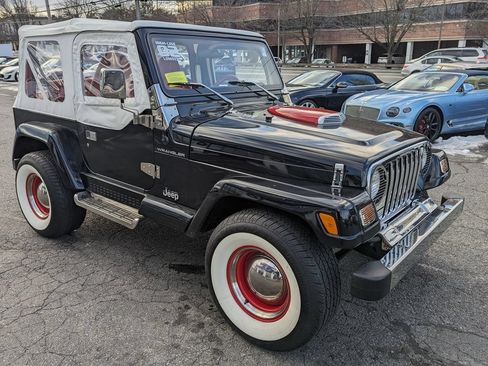 Used 2002 Jeep Wrangler Sahara AWD/4WD image 5