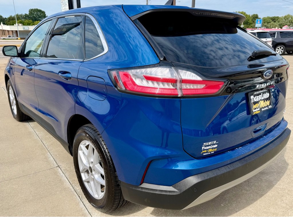 Used 2023 Ford Edge SEL AWD/4WD image 5