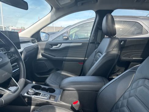 Used 2023 Ford Escape Platinum w/ Premium Technology Package AWD/4WD image 30