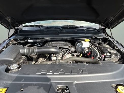 Used 2019 RAM 1500 Laramie AWD/4WD image 33