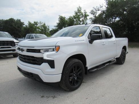 Used 2024 Chevrolet Silverado 1500 RST w/ Protection Package AWD/4WD image 2