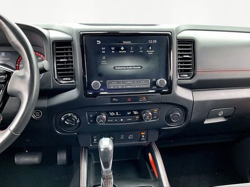 Used 2023 Nissan Frontier PRO-4X w/ Pro Convenience Package image 11