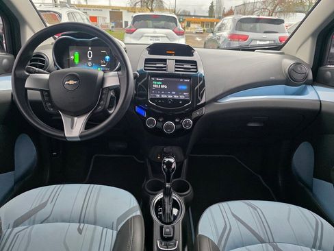 Used 2015 Chevrolet Spark LT image 5