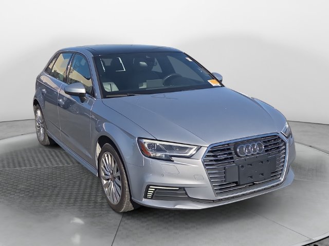 Used 2018 Audi A3 e-tron Prestige w/ Prestige Package FWD image 7