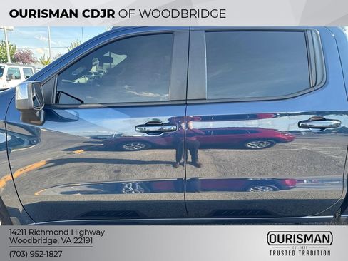 Used 2021 Chevrolet Silverado 1500 LT AWD/4WD image 9