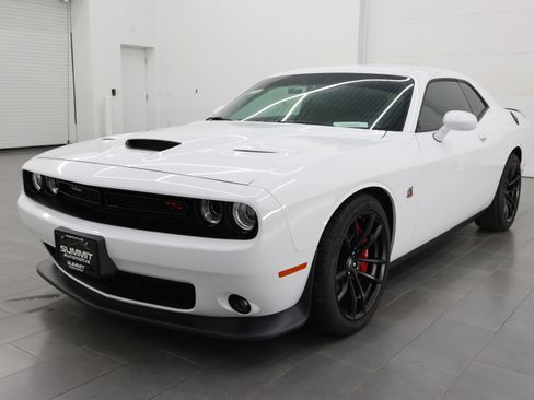 Used 2021 Dodge Challenger R/T Scat Pack w/ Dynamics Package RWD image 7