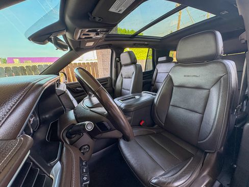 Used 2021 GMC Yukon Denali w/ Denali Premium Package AWD/4WD image 25