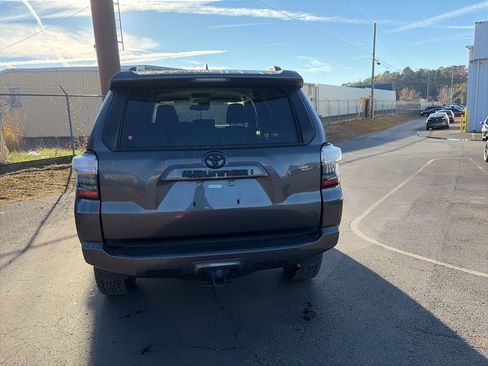 Used 2021 Toyota 4Runner SR5 image 6