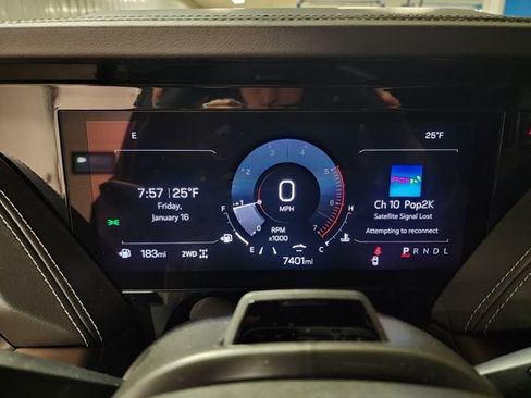 Certified 2025 GMC Yukon Denali Ultimate AWD/4WD image 29