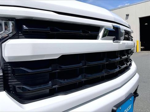 Used 2023 Chevrolet Silverado 1500 RST AWD/4WD image 31