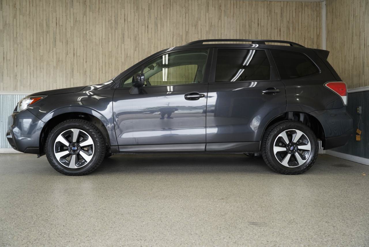 Used 2017 Subaru Forester 2.5i Premium w/ All-Weather Package AWD/4WD image 5