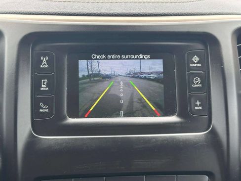 Used 2014 Jeep Cherokee Latitude w/ Comfort/Convenience Group image 32