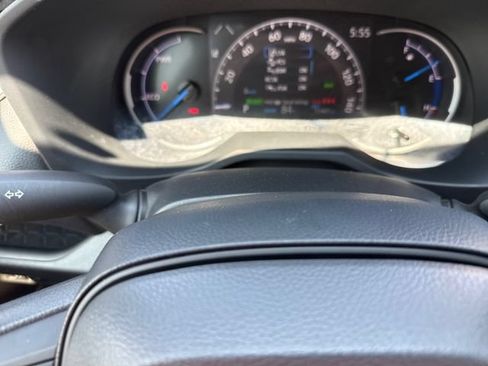Used 2025 Toyota RAV4 LE AWD/4WD image 31