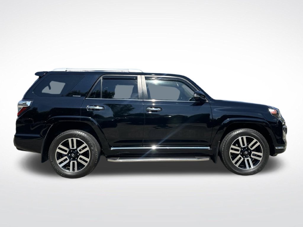 Used 2016 Toyota 4Runner Limited AWD/4WD image 3