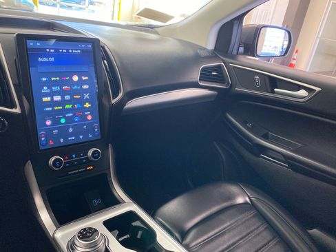 Used 2022 Ford Edge SEL w/ Convenience Package image 14