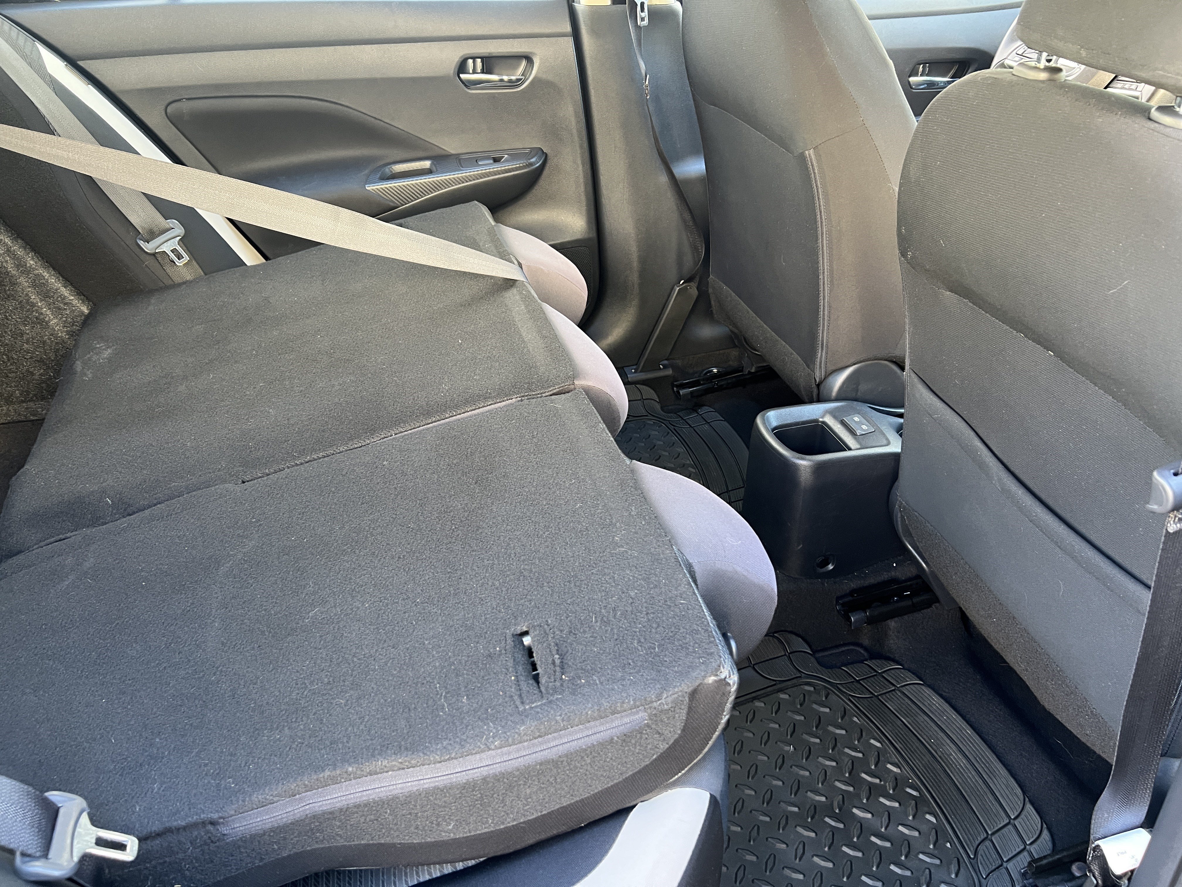 Used 2021 Nissan Versa SV FWD image 22