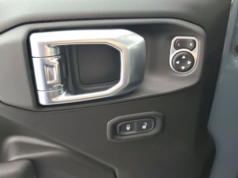 New 2026 Jeep Wrangler Sport S image 28