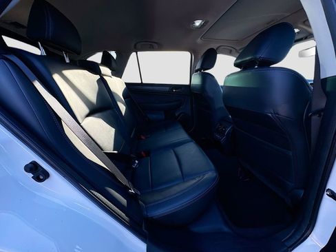 Used 2019 Subaru Outback 3.6R Limited w/ Popular Package #2 image 36