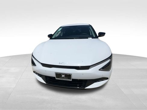 New 2025 Kia EV6 Wind image 3