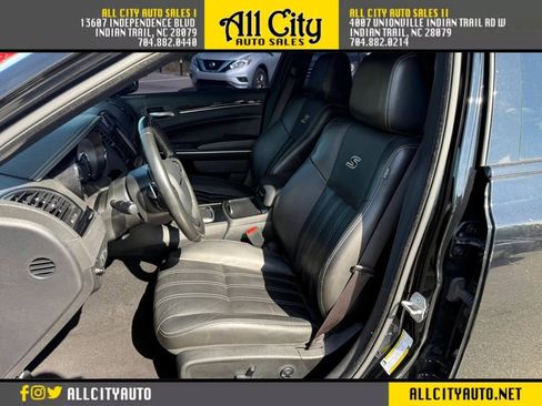 Used 2020 Chrysler 300 S RWD image 11