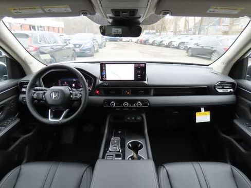 New 2026 Honda Pilot Touring image 21