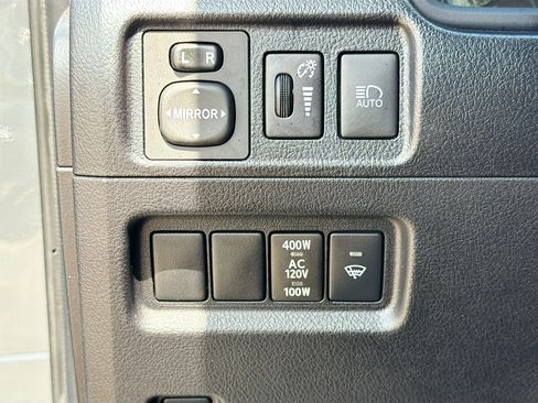 Used 2024 Toyota 4Runner SR5 Premium RWD image 32