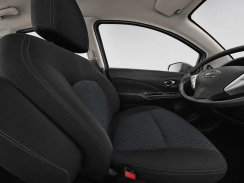 Used 2017 Nissan Versa SV FWD image 14