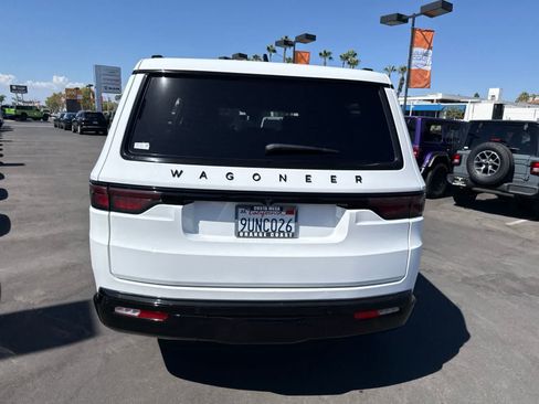 Used 2025 Jeep Wagoneer Series II w/ Premium Group I AWD/4WD image 18