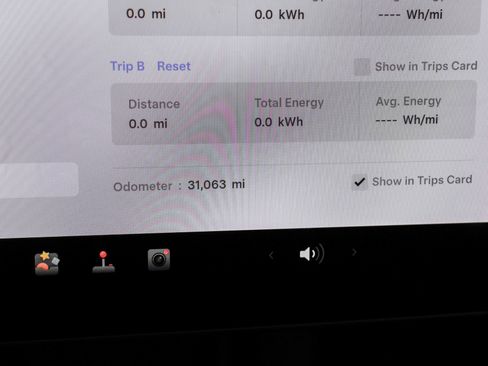 Used 2022 Tesla Model Y Long Range image 29