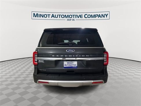 Used 2024 Ford Expedition Limited image 7