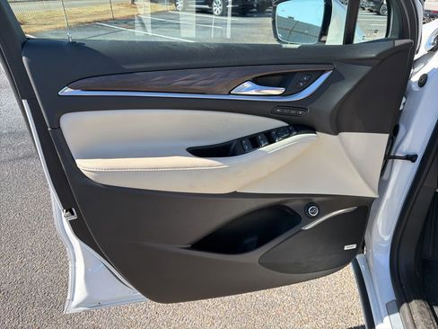 Used 2023 Buick Enclave Avenir w/ Avenir Technology Package image 21