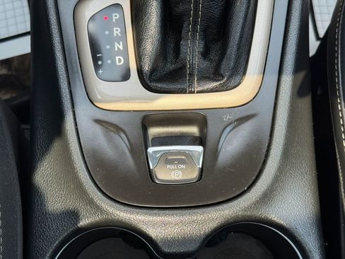 Used 2015 Jeep Cherokee Limited AWD/4WD image 34