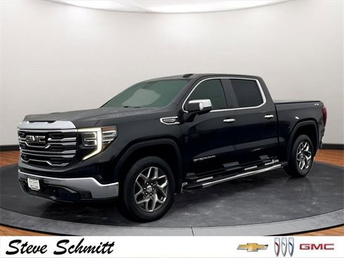 Certified 2022 GMC Sierra 1500 SLT w/ SLT Premium Package image 4