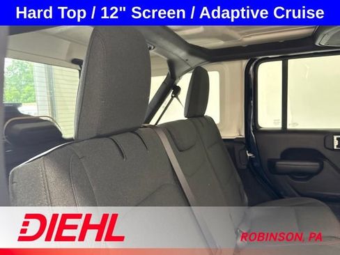 Used 2025 Jeep Wrangler Unlimited Rubicon AWD/4WD image 10