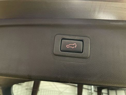 Used 2019 Subaru Outback 3.6R Limited image 28