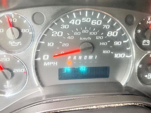 Used 2011 Chevrolet Express 2500 RWD image 13