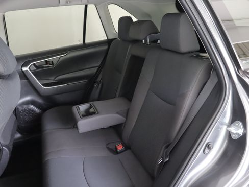 Used 2023 Toyota RAV4 LE FWD image 8