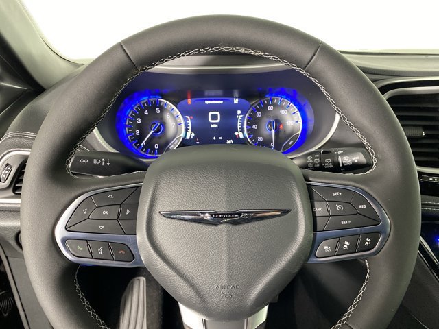 New 2026 Chrysler Pacifica Select FWD image 18