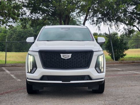 Certified 2025 Cadillac Escalade Sport Platinum w/ LPO, ONYX Package AWD/4WD image 33