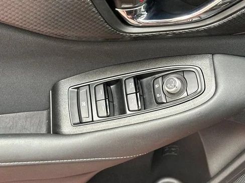 Used 2025 Subaru Legacy Premium AWD/4WD image 17