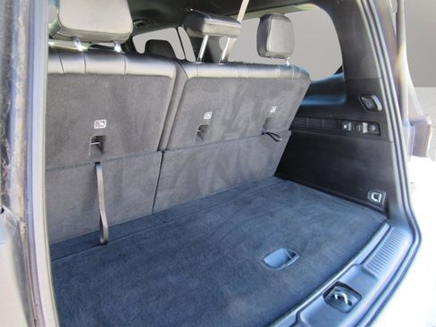 Used 2023 Ford Expedition XLT image 44