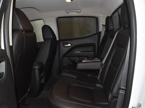 Used 2018 Chevrolet Colorado LT w/ Luxury Package, Chrome AWD/4WD image 32