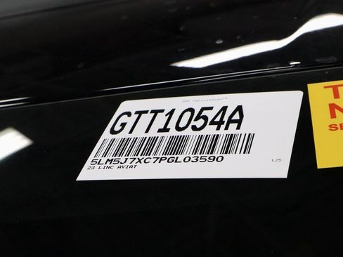 Used 2023 Lincoln Aviator Reserve w/ Class IV Trailer Tow Package image 38