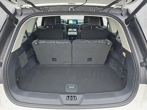 Used 2025 Lincoln Aviator AWD w/ Equipment Group 101A image 12